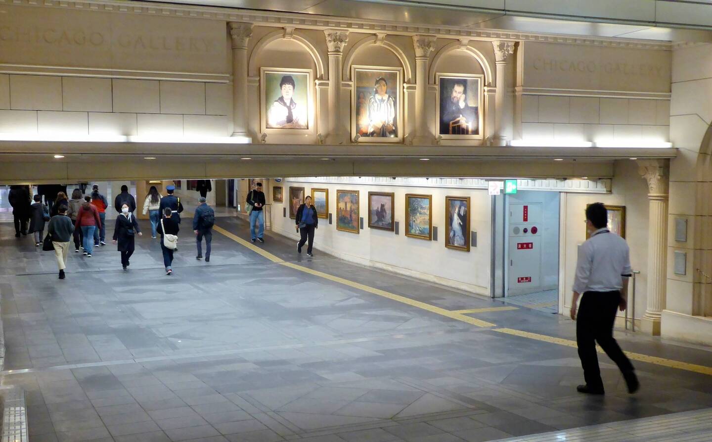 Die Stadt unter der Stadt. Hier gibt es sogar Kunst in der U-Bahn.