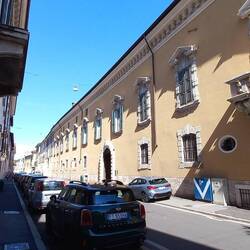 via Cairoli