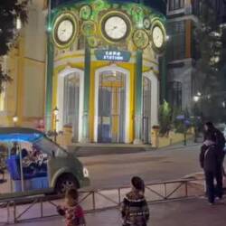 kids working at 9pm 😒