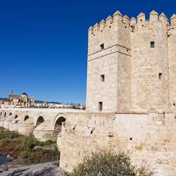 Röm. Brücke mit Torre de la Calahorra