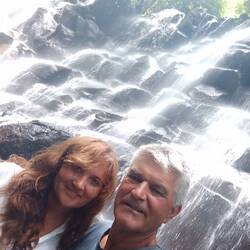 Kanto Lampo Waterfall