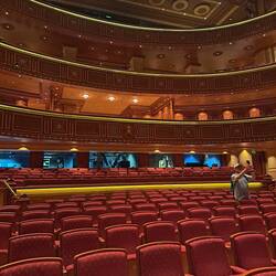 Dir Loge des Sultans mit den 3 hellen Lampen