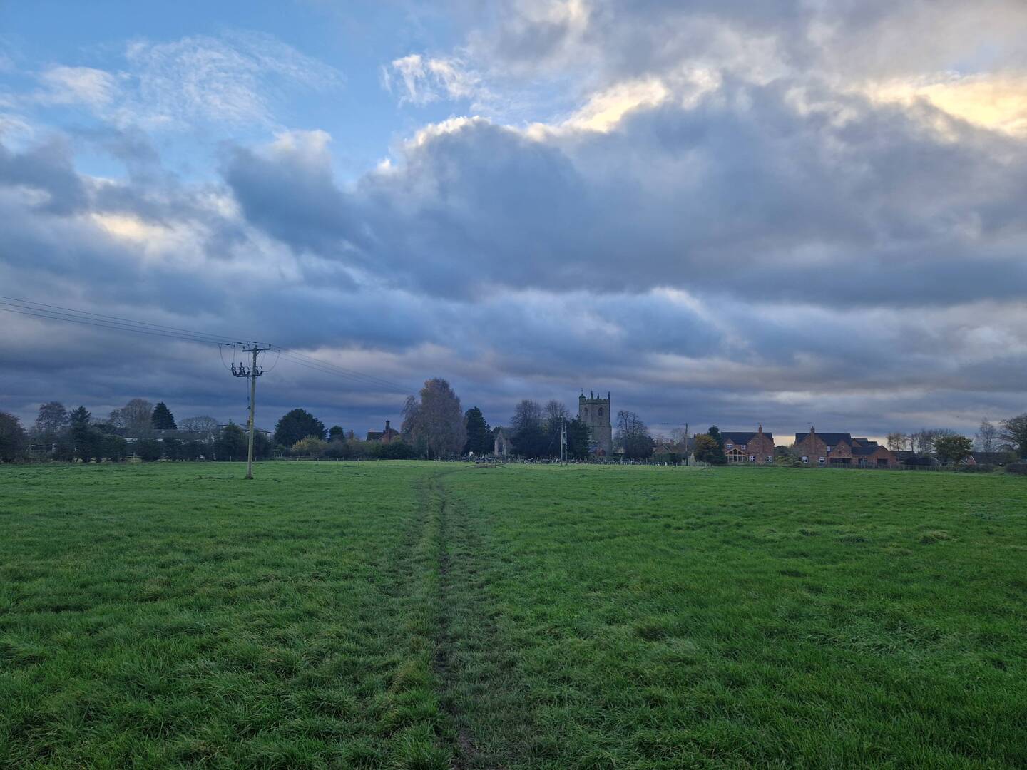 The footpath into Wrenbury