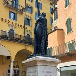 Statua della civiltà italica