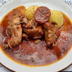 Coniglio con polenta