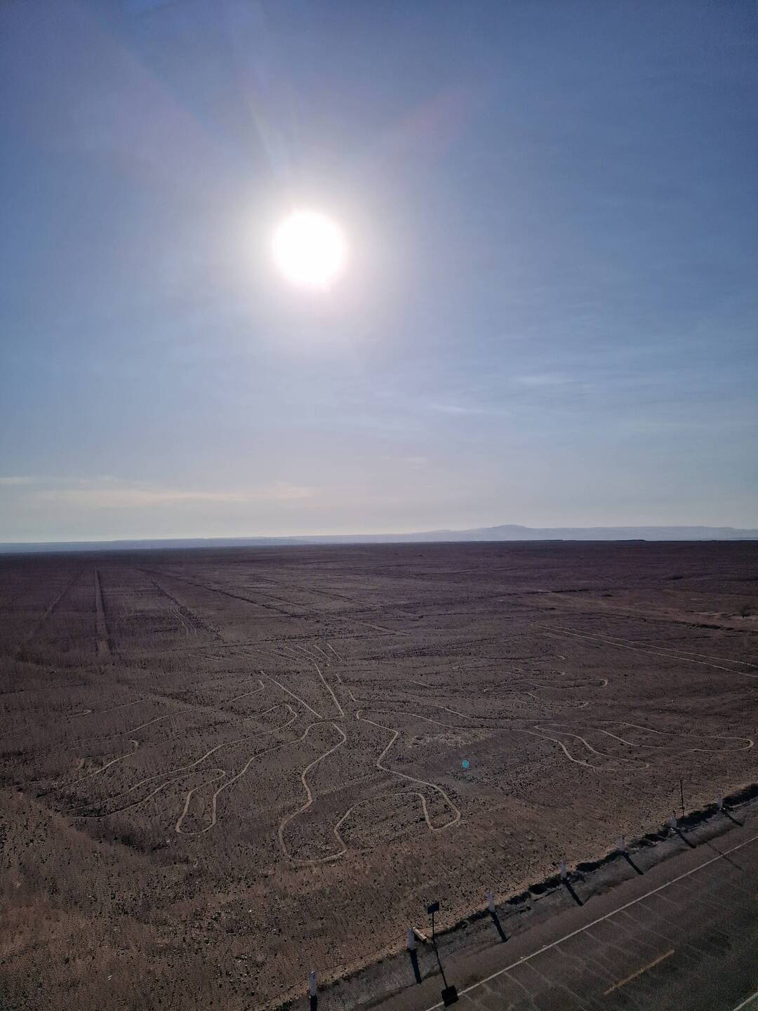Nasca Linien (etwas ernüchternd und unscheinbar)