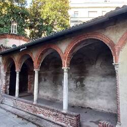 Cascina vicino alla stazione Centrale