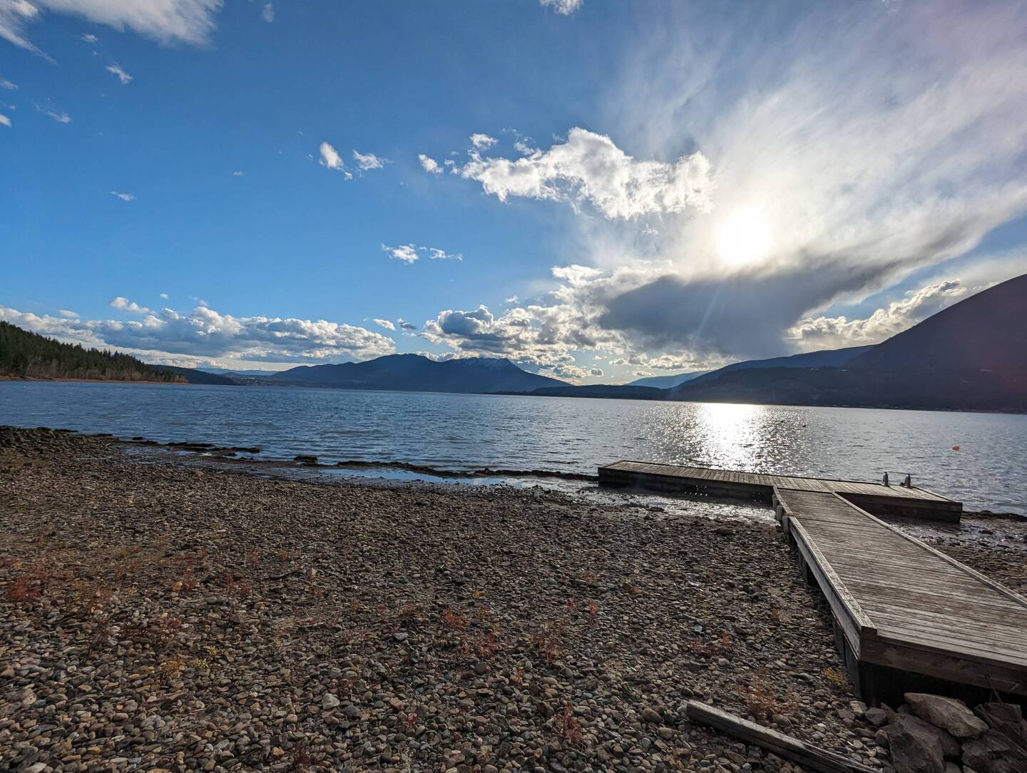 Shuswap Lake auf dem Weg zum Wasserfall