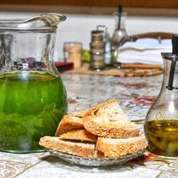 Die Farbe von frischem Olivenöl habe ich so noch nie gesehen