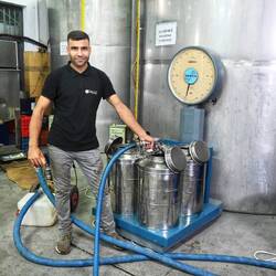 Olivenöl Tankstelle