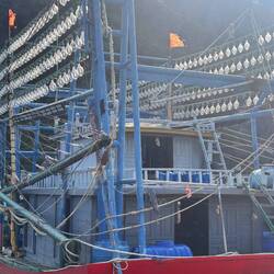 ... in der Nacht mit Licht an