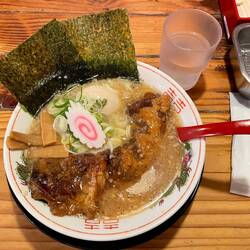 Slow-cooked pork ribs Ramen (aka Hakata Ramen)