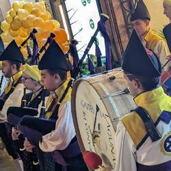 I stumbled on this group of Guiteru (Asturian Bagpipers and drummers) while out for a stroll.