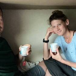 Es gibt Chai im Zug 🚂