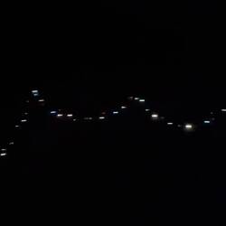 unsere eigene Weihnachtsbeleuchtung auf dem Balkon in Katira