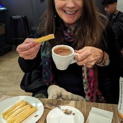 Churros y Chocolate, a late night classic
