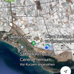 Kilometerweit Gewächshäuser. Von oben...