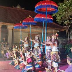 Lencana Agung Ubud dance picturing the life in Ubud