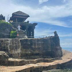 Lot (hinduistic temple next to the ocean)