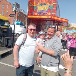 Met up with Jon's best mate Reedy at the circus in town, Reedy came to NZ for their wedding!