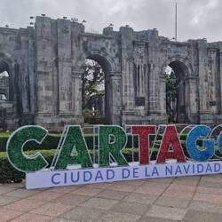 Las Ruinas de la Parroquia. 1910 beschädigte ein Erdbeben die Kirche.