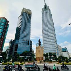 Me-Linh-Platz am Saigon Fluss