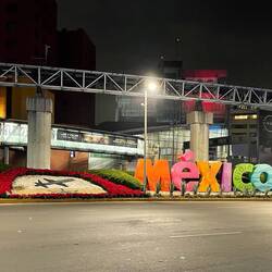 Welcome zo Mexico (outside Mexico City International Aitport)