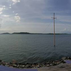 Coastal roads are the bike rider's dream ...