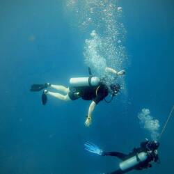 Jeroen practising controlled emergency ascent