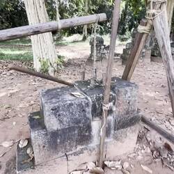 how they lifted the stone blocks