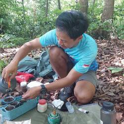 Our guide Wayan preparing tea