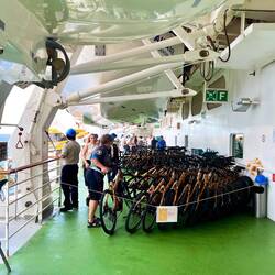 alle Räder müssen mit