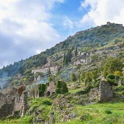 Mystras' Lage am Hang ist phänomenal, aber beschwerlich zu Fuß.