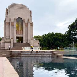 Art-deco ANZAC Memorial — Hyde Park ... Sydney, Australia.