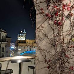 A quick visit to the hotel rooftop to say arrivederci Roma before bed
