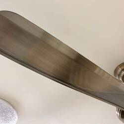 ... and you are the strawberry 😳 (i did not turn it on, scaaary)