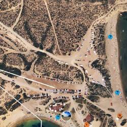 Grosser Stellplatz für Womos in Strandnähe