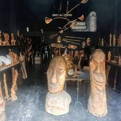 Olivenholzwerkstatt in Topolia