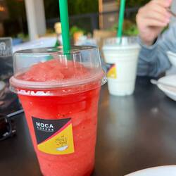 走到哪里都一样，只要菜单上有西瓜冰沙都是我的首选