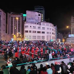 Riesige Weihnachtsparade 🎅🎅