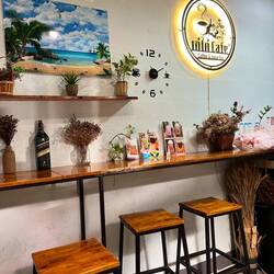 渴了歇歇脚，坐下来喝一杯，view是菜市场🤣，下一图