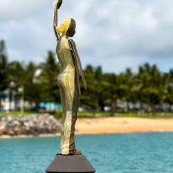 "Ocean Siren" changes color as the water temperature changes — Townsville, QLD.