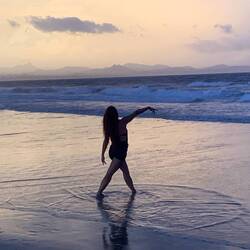 Dancing in the sunset 🌅