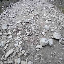 Schlichtweg unbefahrbarer Radweg