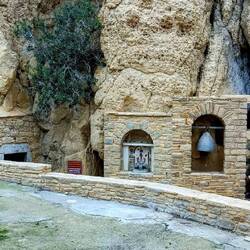 Die obligatorische Felsenkirche