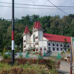 Every church had some decorations - some more "blinking lights", some more with plastic artworks.