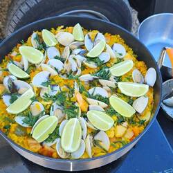 Fertig ist die Paella