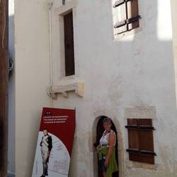 Am 26.6.1798 soll Napoleon hier genächtigt haben