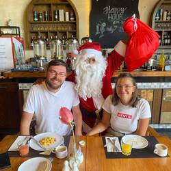 Der Weihnachtsmann hat auch in Bali Halt gemacht