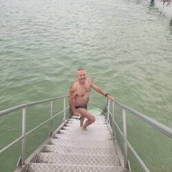 Yours truly at the Moonta Bay Jetty swimming enclosure, handsome devil